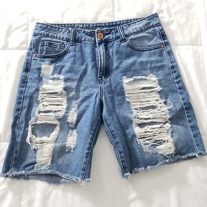 DISTRESSED DENIM BERMUDA SHORTS 100% COTTON SIZE 11/12 WAIST 31"